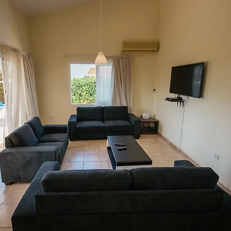 Villa Kefalonitis *